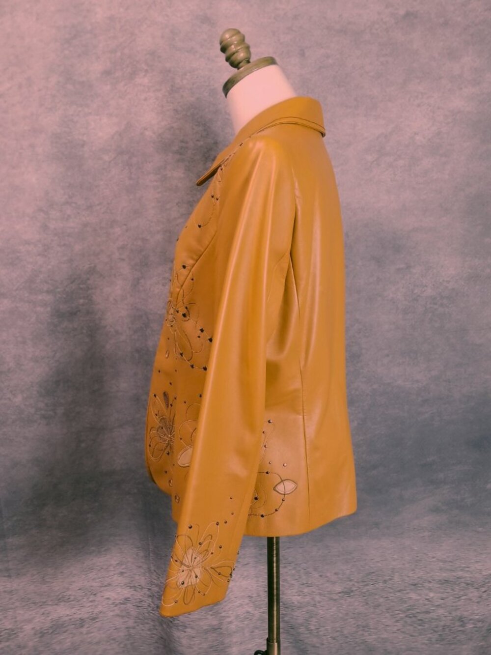 VTG Dana Buckman Mustard Leather Jacket Size 12 Butterfly Embroidered Studded - Picture 5 of 8